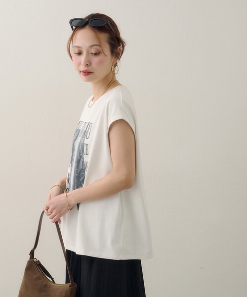DISCOAT(ディスコート)の「【Noka/汗染み防止】フォトプリントフレンチTシャツ(Tシャツ/カットソー・レディース・オフホワイト/チャコールグレー/ホワイト・FREE)」の8枚目の写真