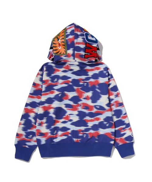 A BATHING APE(アベイシングエイプ)の「SCREEN CAMO SHARK FULL ZIP HOODIE(パーカー・レディース・マルチ/ブルー・SMALL/MEDIUM)」の5枚目の写真