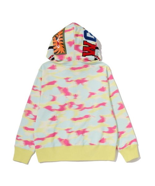 A BATHING APE(アベイシングエイプ)の「SCREEN CAMO SHARK FULL ZIP HOODIE(パーカー・レディース・マルチ/ブルー・SMALL/MEDIUM)」の6枚目の写真