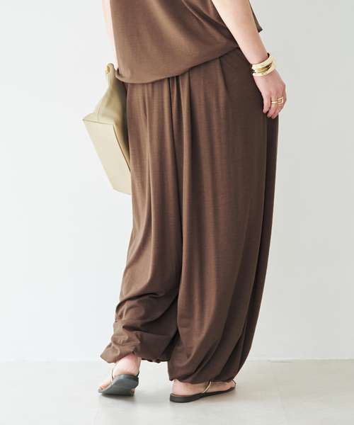 Deuxieme Classe(ドゥーズィエムクラス)の「Prime wool harem パンツ(スラックス・レディース・ブラック/ブラウン・38/36)」の19枚目の写真