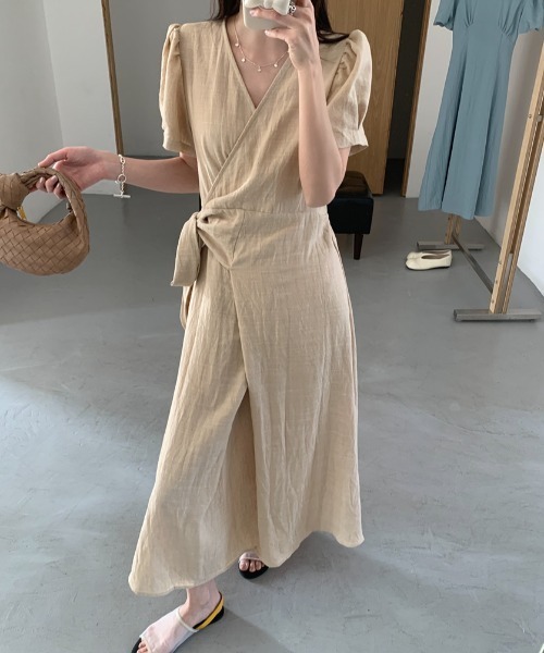 FAVORITO(ファヴォリート)の「Vネックロングワンピース(ワンピース・レディース・イエロー/グレー/オフホワイト・F)」の21枚目の写真
