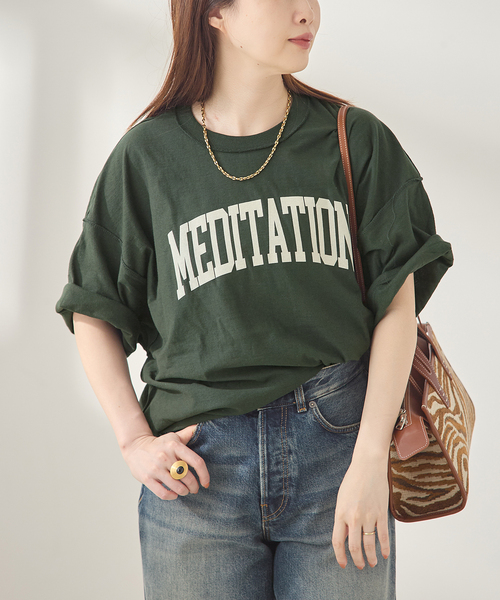 is-ness(イズネス)の「ISNESS MUSIC/イズネス ミュージック 別注カレッジ風Tシャツ(Tシャツ/カットソー・レディース・ホワイト/ブラウン/グリーン/ネイビー・FREE)」の17枚目の写真