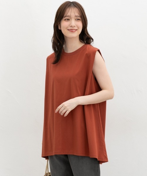Honeys（ハニーズ）の「【ハニさら・接触冷感・ＵＶカット・遮熱】ノースリーブチュニック（Tシャツ/カットソー・レディース・ブラック/オフホワイト/ダークブラウン/ダークオレンジ・L/S/M）」の14枚目の写真
