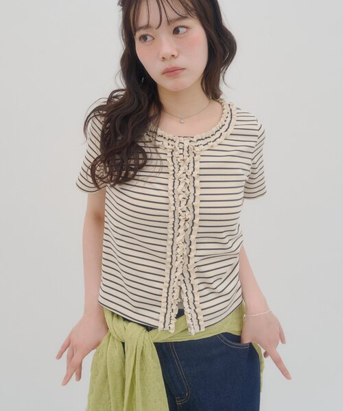 DISCOAT（ディスコート）の「【umm.】前立てフリルカーディガン（Tシャツ/カットソー・レディース・ネイビー/サックスブルー/レッド/アイボリー・FREE）」の2枚目の写真