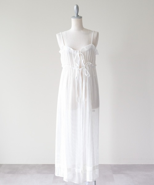 DOLLUPOOPS(ドールアップウップス)の「Gather Camisole Dress(ギャザーキャミワンピース)(ワンピース・レディース・オフホワイト/ブラック・FREE)」の1枚目の写真