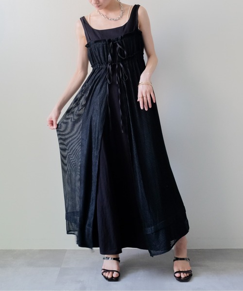 DOLLUPOOPS(ドールアップウップス)の「Gather Camisole Dress(ギャザーキャミワンピース)(ワンピース・レディース・オフホワイト/ブラック・FREE)」の2枚目の写真
