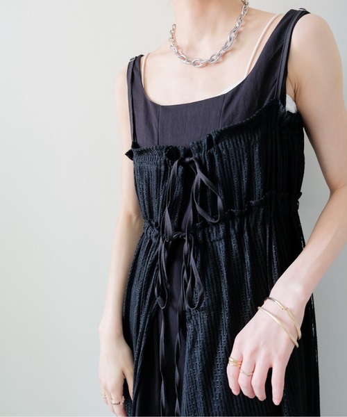 DOLLUPOOPS(ドールアップウップス)の「Gather Camisole Dress(ギャザーキャミワンピース)(ワンピース・レディース・オフホワイト/ブラック・FREE)」の7枚目の写真