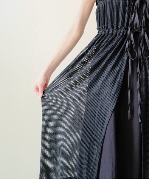 DOLLUPOOPS(ドールアップウップス)の「Gather Camisole Dress(ギャザーキャミワンピース)(ワンピース・レディース・オフホワイト/ブラック・FREE)」の9枚目の写真