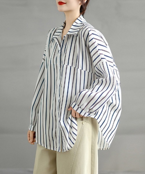 ONEP STAR(ワンピスター)の「ストライプオーバーサイズシャツ(シャツ/ブラウス・レディース・ホワイト・MEDIUM/LARGE/X-LARGE)」の3枚目の写真