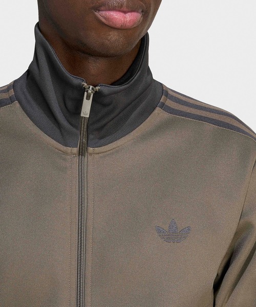 adidas(アディダス)の「adidas/アディダス ORI CLASSIC TRACK TOP クラシック ブランドロゴ スリーストライプス トラックトップ メンズ 2026年春夏春服 夏服(ジャージ・メンズ・ブラウン/オリーブ/アイボリー/ライトブラウン・S/M/L/XL)」の20枚目の写真