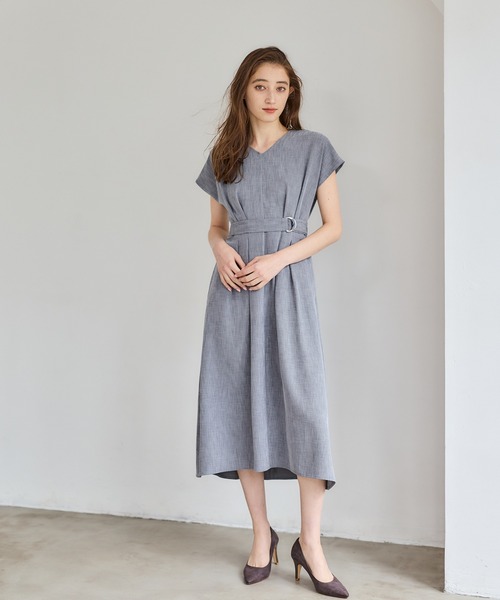 12Twelve Agenda(トゥエルブ アジェンダ)の「リネンライクVネックウエストベルトワンピース(ワンピース・レディース・チャコールグレー/ベージュ/ピンク・M)」の12枚目の写真