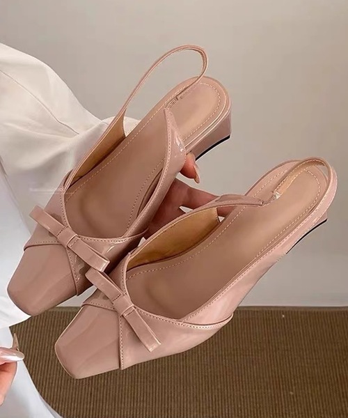 Lace Ladies(レースレディース)の「パテント調 フロント リボン バックストラップ パンプス(パンプス・レディース・ベージュ/アイボリー・24.5cm/23cm/23.5cm/24cm/22.5cm)」の6枚目の写真