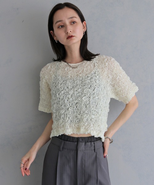 &g'aime(アンジェム)の「【&g'aime】シャーリングショートシャツ SHIRRING SHORT SHIRT(シャツ/ブラウス・レディース・ホワイト/ブラック・FREE)」の4枚目の写真