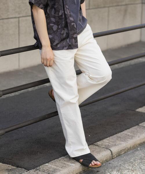 ITEMS URBANRESEARCH(アイテムズ アーバンリサーチ)の「リネンレーヨン ウエストイージー トラウザー(その他パンツ・メンズ・オフホワイト/ブルー系その他/モカ/ブラック・LARGE/MEDIUM)」の1枚目の写真