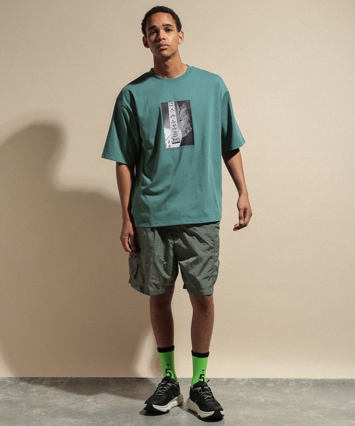 NUMERALS（ヌメラルズ）の「[NUMERALS]PHOTO PRINT SHORT SLEEVE T-SHIRT（Tシャツ/カットソー・メンズ・その他1/ホワイト/ブラック・LARGE/MEDIUM）」の16枚目の写真