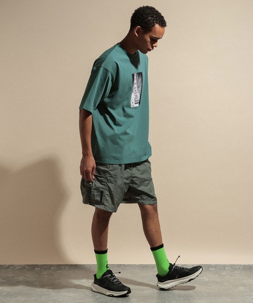 NUMERALS（ヌメラルズ）の「[NUMERALS]PHOTO PRINT SHORT SLEEVE T-SHIRT（Tシャツ/カットソー・メンズ・その他1/ホワイト/ブラック・LARGE/MEDIUM）」の17枚目の写真