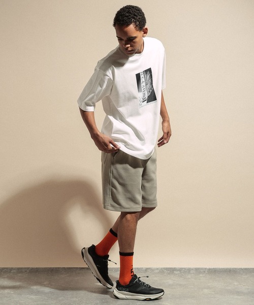 NUMERALS（ヌメラルズ）の「[NUMERALS]PHOTO PRINT SHORT SLEEVE T-SHIRT（Tシャツ/カットソー・メンズ・その他1/ホワイト/ブラック・LARGE/MEDIUM）」の6枚目の写真