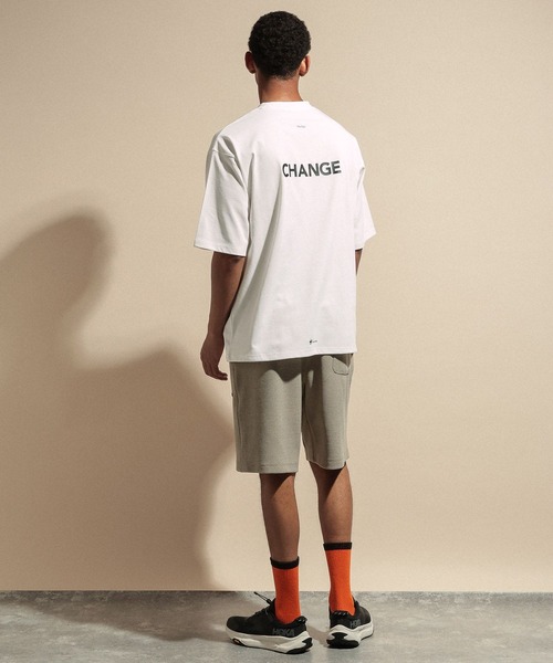 NUMERALS（ヌメラルズ）の「[NUMERALS]PHOTO PRINT SHORT SLEEVE T-SHIRT（Tシャツ/カットソー・メンズ・その他1/ホワイト/ブラック・LARGE/MEDIUM）」の7枚目の写真