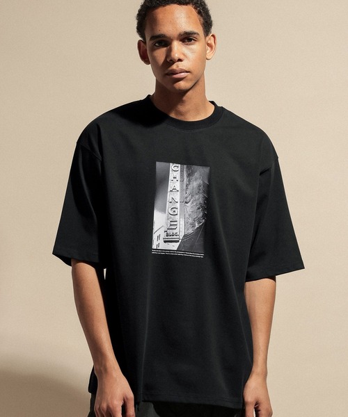 NUMERALS（ヌメラルズ）の「[NUMERALS]PHOTO PRINT SHORT SLEEVE T-SHIRT（Tシャツ/カットソー・メンズ・その他1/ホワイト/ブラック・LARGE/MEDIUM）」の13枚目の写真