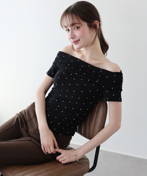BLUEEAST(ブルーイースト)の「ドットオフショルダーカットソー(Tシャツ/カットソー・レディース・ホワイト/ブラック/ブラウン・MEDIUM)」の2枚目の写真
