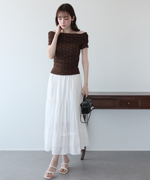 BLUEEAST(ブルーイースト)の「ドットオフショルダーカットソー(Tシャツ/カットソー・レディース・ホワイト/ブラック/ブラウン・MEDIUM)」の8枚目の写真