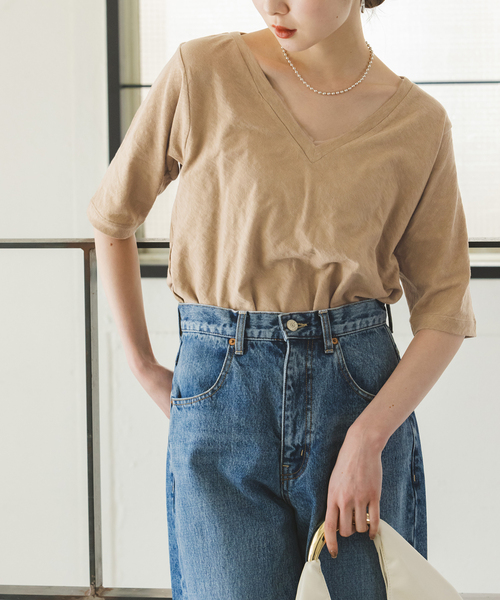 RITA(リタ)の「《追加・NOBLE別注》RITA/リタ スラブVネックT(Tシャツ/カットソー・レディース・サックスブルー/ベージュ・FREE)」の17枚目の写真