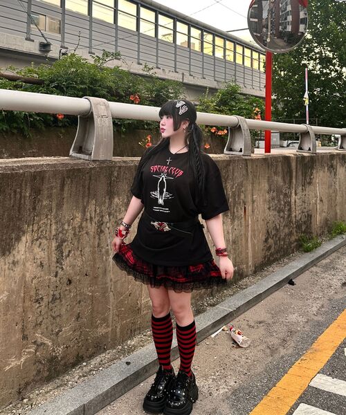 WANGGWAN（ワングァン）の「ソーシャルクラブ オーバーサイズTシャツ（Tシャツ/カットソー・メンズ・その他・MEDIUM/LARGE）」の3枚目の写真
