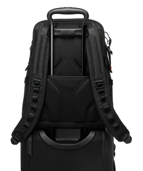 TUMI(トゥミ)の「ALPHA BRAVO 「ナヴィゲーション」バックパック(A4/PC15インチまで対応)(バックパック/リュック・メンズ・ブラウン系その他・FREE)」の6枚目の写真