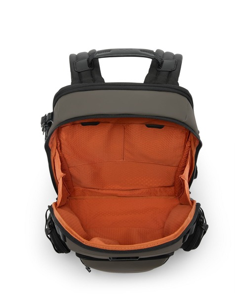 TUMI(トゥミ)の「ALPHA BRAVO 「ナヴィゲーション」バックパック(A4/PC15インチまで対応)(バックパック/リュック・メンズ・ブラウン系その他・FREE)」の7枚目の写真