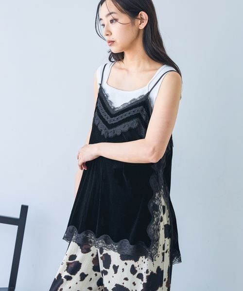 JEANASIS(ジーナシス)の「シアーベロアレースキャミ/1063809(キャミソール・レディース・オフホワイト/ブラック/ネイビー・FREE)」の15枚目の写真
