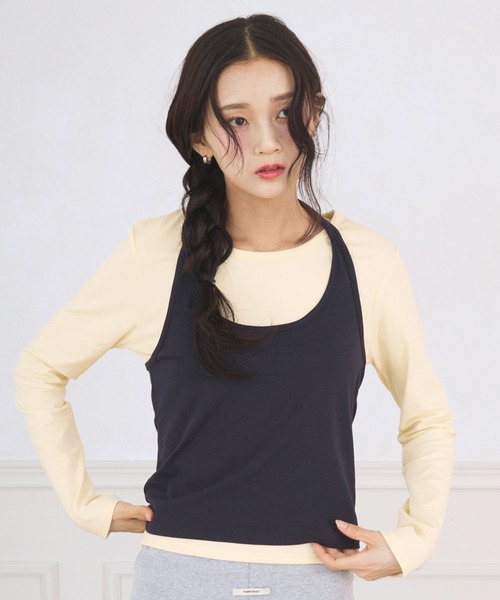 FCMM（エフシーエムエム）の「HALTER NECK ENSEMBLE / ホルターネックアンサンブル（アンサンブル・レディース・チャコールグレー/ネイビー・SMALL/MEDIUM）」の2枚目の写真