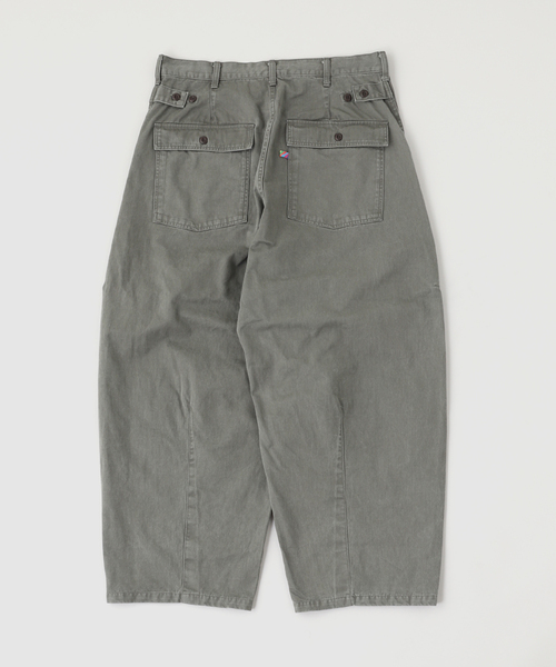 is-ness(イズネス)の「is-ness / イズネス NU Baker Pants(カーゴパンツ・メンズ・ブラック/カーキ・LARGE/MEDIUM)」の3枚目の写真