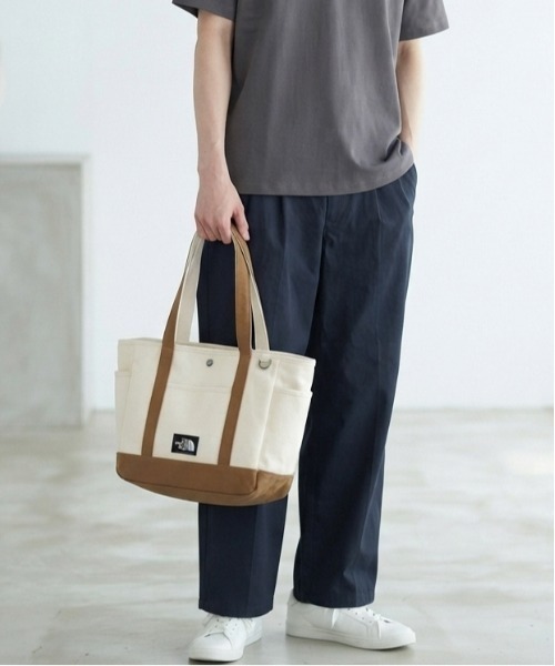 THE NORTH FACE(ザノースフェイス)の「【THE NORTH FACE/ザノースフェイス】ALL-DAY TOTE L キャンバストートバッグ A4対応 大容量 ショルダートート ユニセックス(トートバッグ・レディース・ブラック/ナチュラル/アーミー・ONE SIZE)」の19枚目の写真