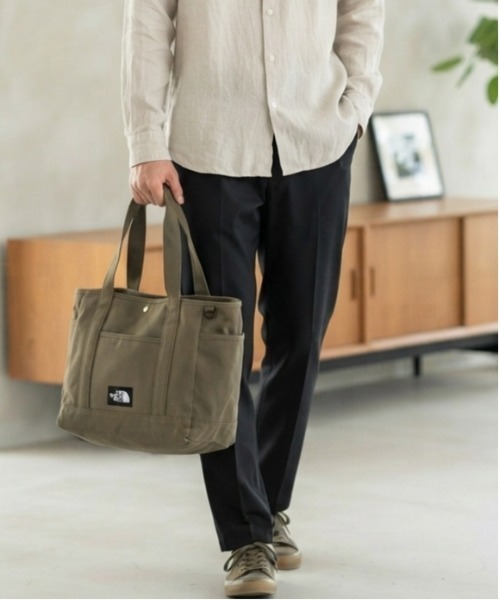 THE NORTH FACE(ザノースフェイス)の「【THE NORTH FACE/ザノースフェイス】ALL-DAY TOTE L キャンバストートバッグ A4対応 大容量 ショルダートート ユニセックス(トートバッグ・レディース・ブラック/ナチュラル/アーミー・ONE SIZE)」の15枚目の写真