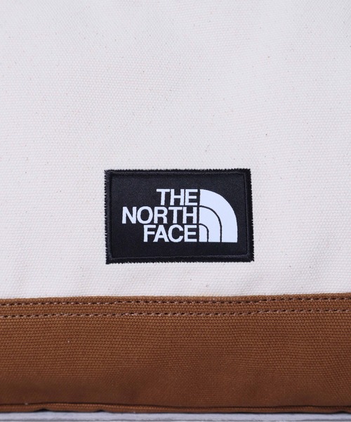 THE NORTH FACE(ザノースフェイス)の「【THE NORTH FACE/ザノースフェイス】ALL-DAY TOTE L キャンバストートバッグ A4対応 大容量 ショルダートート ユニセックス(トートバッグ・レディース・ブラック/ナチュラル/アーミー・ONE SIZE)」の6枚目の写真