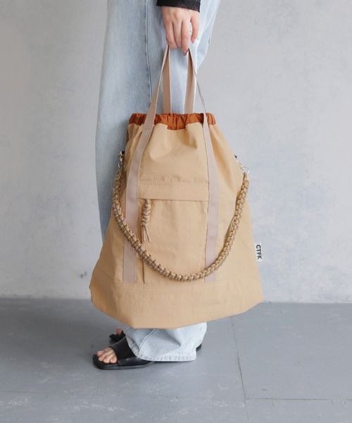 cheriella(シェリエラ)の「【cheriella】CONTROL FREAK / CTFK(コントロールフリーク)/撥水ナイロンコードチェーン3WAYトートバッグ NYLON CORD CHAIN 3WAY TOTE BAG(ショルダーバッグ・レディース・ブラック/ベージュ・FREE)」の8枚目の写真