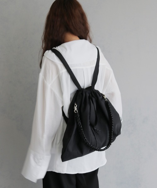 cheriella(シェリエラ)の「【cheriella】CONTROL FREAK / CTFK(コントロールフリーク)/撥水ナイロンコードチェーン3WAYトートバッグ NYLON CORD CHAIN 3WAY TOTE BAG(ショルダーバッグ・レディース・ブラック/ベージュ・FREE)」の4枚目の写真