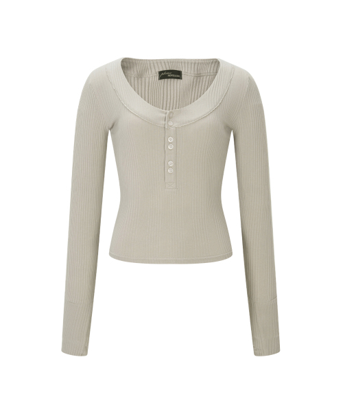 PLEASENOFOLLOW(プリーズノーフォロー)の「Tanny Button Ribbed Long Sleeve Top (Sand Beige)(Tシャツ/カットソー・レディース・その他・FREE)」の2枚目の写真