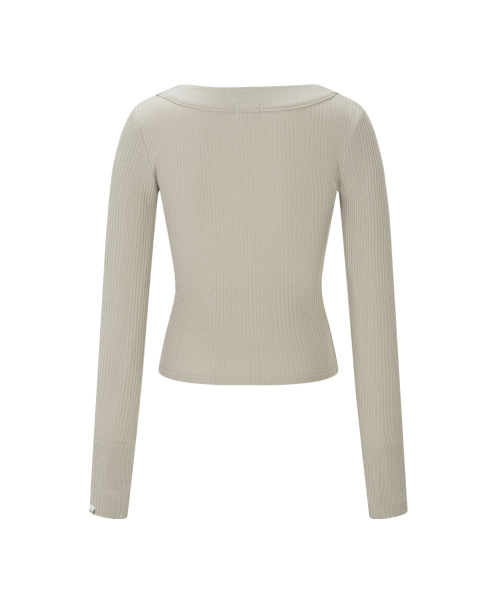 PLEASENOFOLLOW(プリーズノーフォロー)の「Tanny Button Ribbed Long Sleeve Top (Sand Beige)(Tシャツ/カットソー・レディース・その他・FREE)」の3枚目の写真