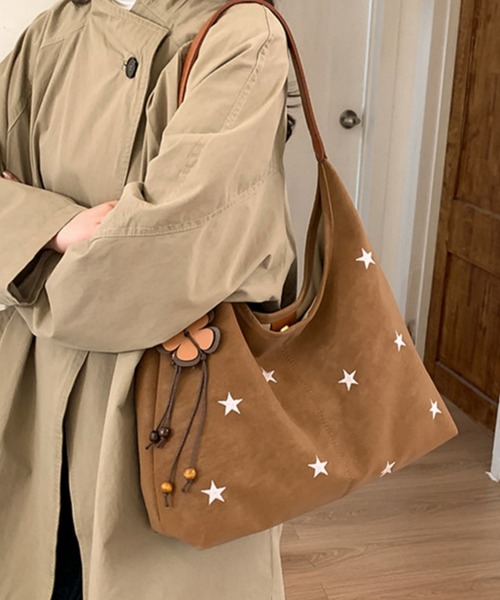 FREE STYLISTS（フリー スタイリスト）の「スター柄 大容量 ショルダーバッグ トートバッグ（ショルダーバッグ・レディース・ブラウン/オフホワイト・FREE）」の6枚目の写真