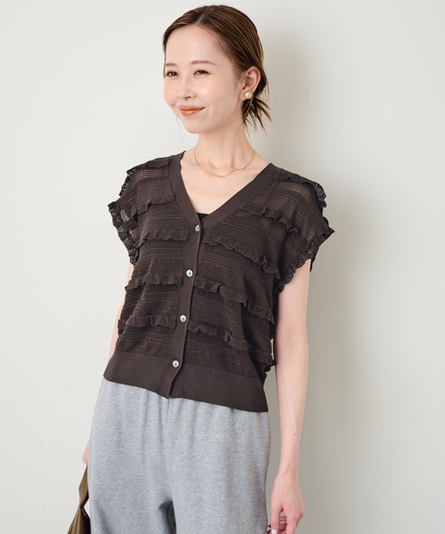 SLOBE IENA（スローブイエナ）の「crinkle crinkle crinkle SLOBE別注 フリルニットベスト（ニット/セーター・レディース・ブラウン/ホワイト・FREE）」の15枚目の写真