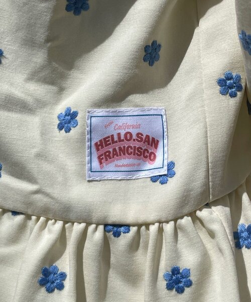 HELLO.SANFRANCISCO(ハローサンフランシスコ)の「【あやっち(@_acoba_)企画】【HELLO.SANFRANCISCO/ハローサンフランシスコ】斜めフロントビックボタンブラウス(シャツ/ブラウス・レディース・イエロー/サックスブルー・ONE SIZE)」の3枚目の写真