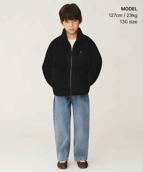 MUSINSA STANDARD KIDS（ムシンサスタンダードキッズ）の「[シティレジャー] フラッフィーフリースジップアップジャケット [ブラック]（ブルゾン・レディース・その他・120/130/140/150/160）」の2枚目の写真