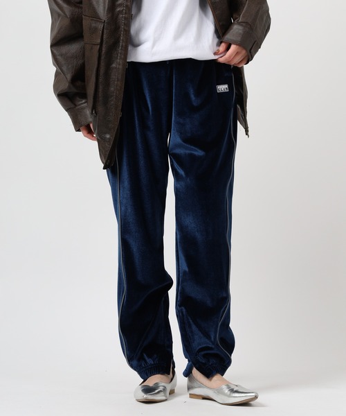 PRO CLUB (プロクラブ)の「PRO CLUB VELOUR TRACK PANT サイドラインベロアトラックパンツ セットアップ可(その他パンツ・メンズ・ブラック/ピンク/シルバー/ネイビー・M/S/2XL/3XL/XS/XL/L)」の2枚目の写真