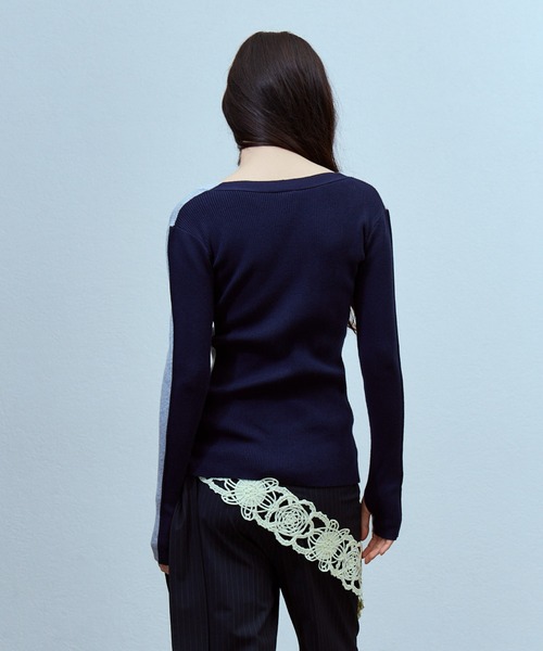 THINGS THAT MATTER(シングス ザット マター)の「WAVY FRONT CUTOUT RIB CARDIGAN / ウェイビーフロントカットアウトリブカーディガン(カーディガン/ボレロ・レディース・ブラック/グレー/サックスブルー・FREE)」の7枚目の写真