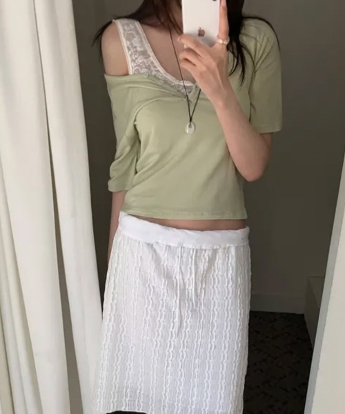 LOENNE(ロエヌ)の「Henley Neck Loose Tee / ヘンリーネックルーズTシャツ(Tシャツ/カットソー・レディース・ホワイト/ライトグリーン/グレー・FREE)」の7枚目の写真