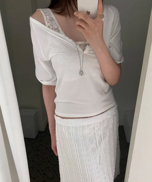 LOENNE(ロエヌ)の「Henley Neck Loose Tee / ヘンリーネックルーズTシャツ(Tシャツ/カットソー・レディース・ホワイト/ライトグリーン/グレー・FREE)」の18枚目の写真