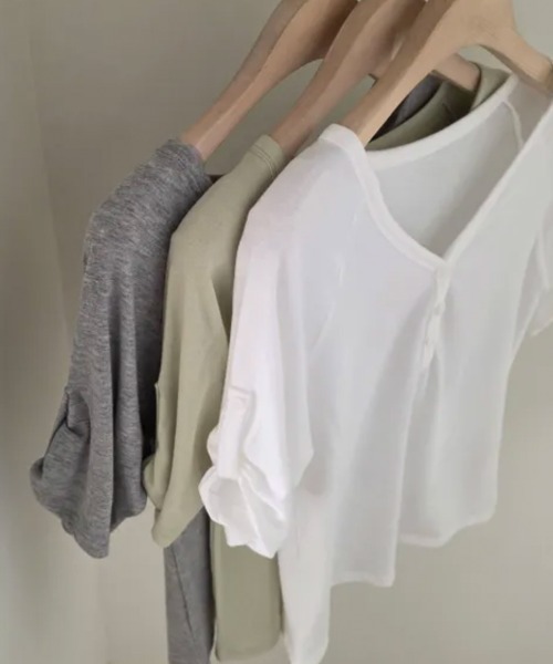LOENNE(ロエヌ)の「Henley Neck Loose Tee / ヘンリーネックルーズTシャツ(Tシャツ/カットソー・レディース・ホワイト/ライトグリーン/グレー・FREE)」の12枚目の写真
