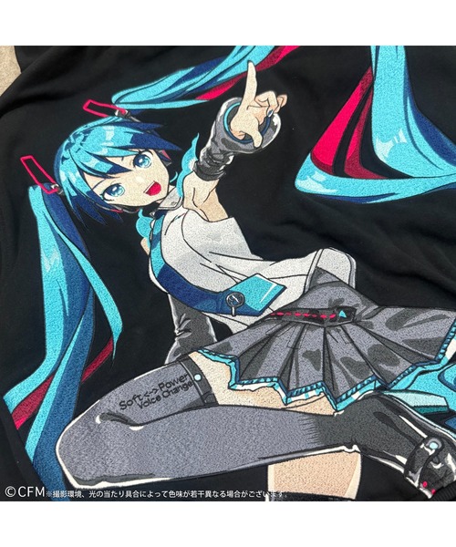 SILVER BULLET(シルバーバレット)の「『HATSUNE MIKU /初音ミク』ミクバクオンパーカー【Z】(パーカー・メンズ・ブラック/ホワイト・M/XL/L)」の3枚目の写真