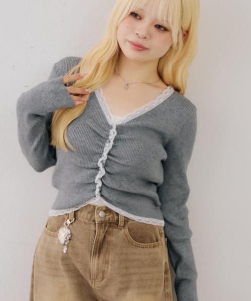 Another Branch olive des olive(アナザーブランチオリーブデオリーブ)の「フロントギャザーレーストリムカーディガン(カーディガン/ボレロ・レディース・グレー/ボルドー/ブラック/アイボリー・FREE)」の7枚目の写真